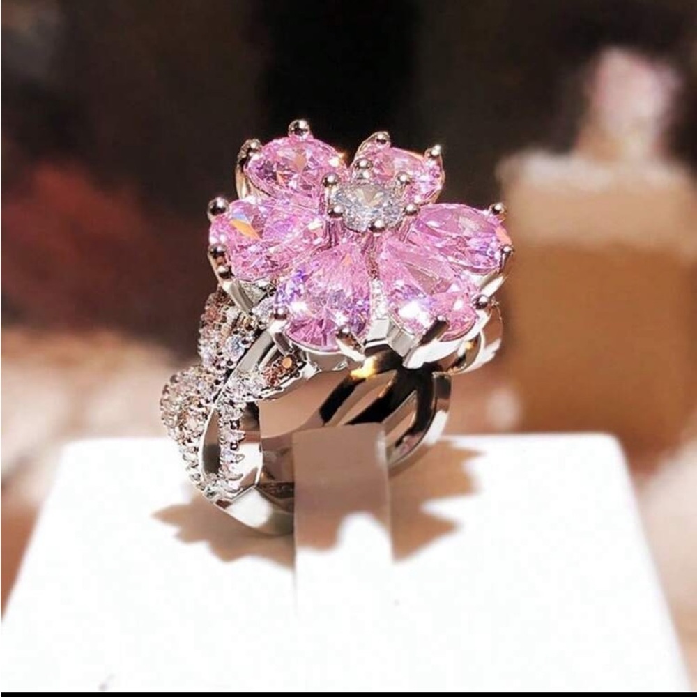 Elegant Pink Flower Ring